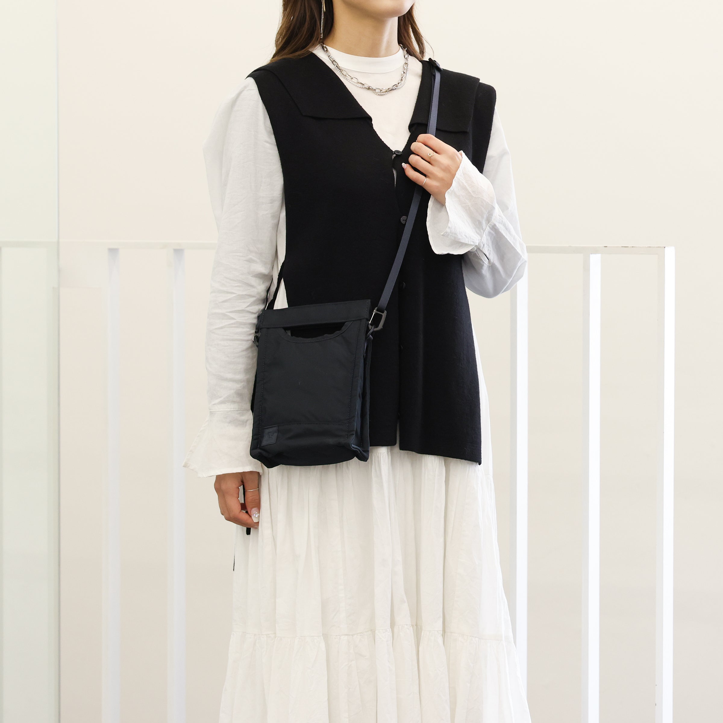 ラミダス ボックストート ショルダーバッグ ブラック BOX TOTE (S) – RAMIDUS ONLINE
