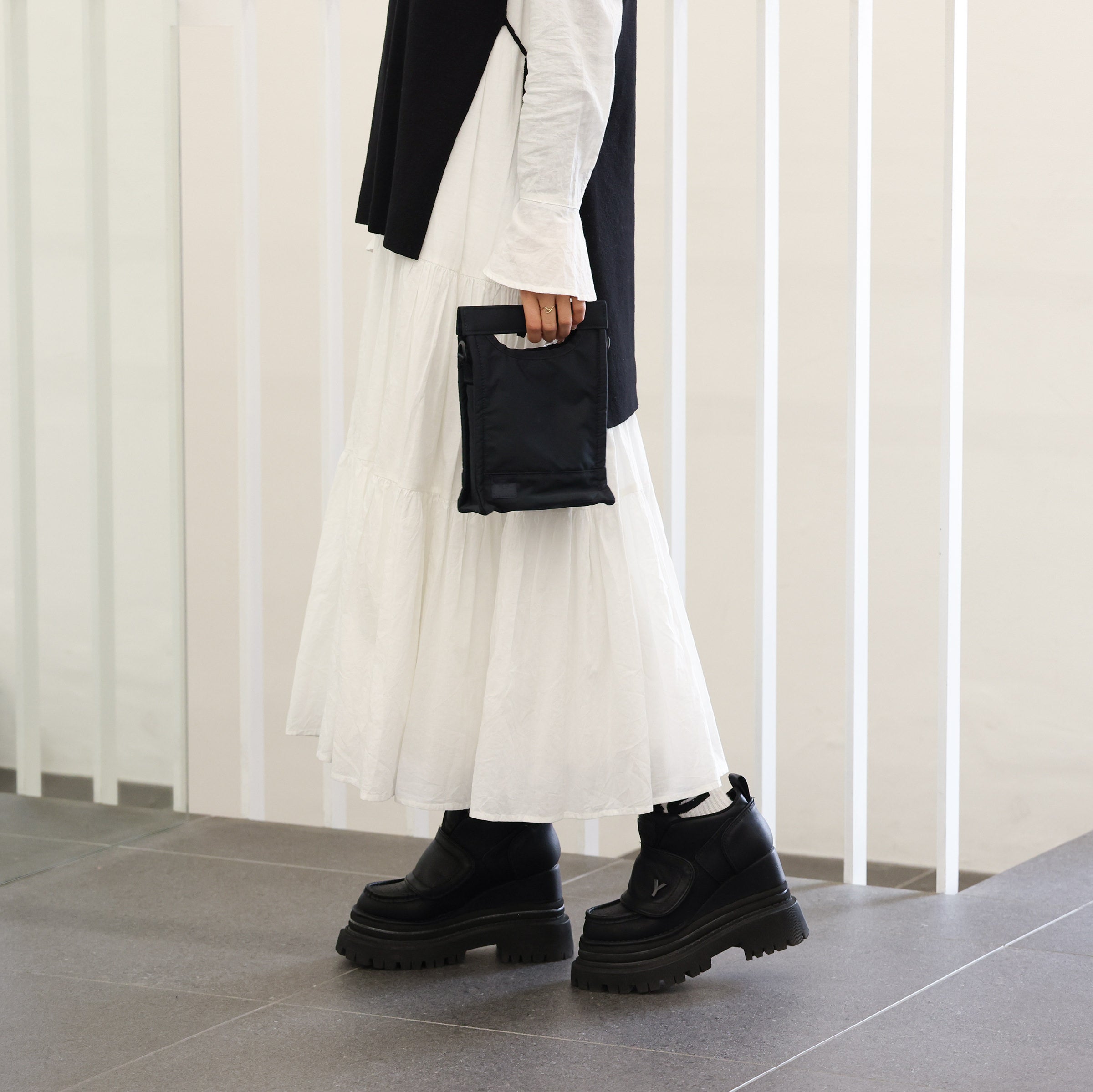 ラミダス ボックストート ショルダーバッグ ブラック BOX TOTE (S) – RAMIDUS ONLINE