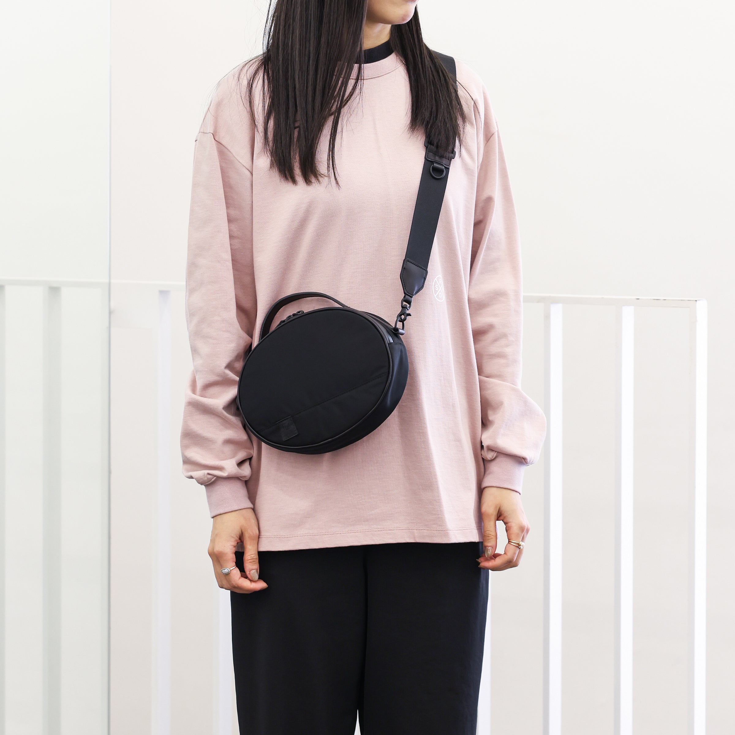 OVAL SHOULDER BAG – RAMIDUS ONLINE