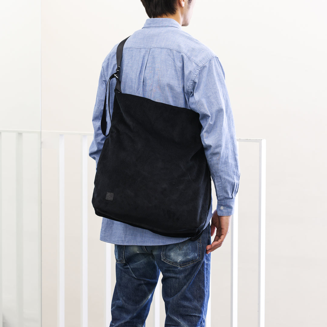 SHOULDER BAG (L)