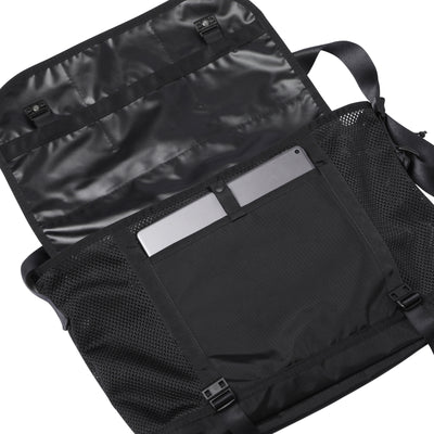 MESSENGER BAG