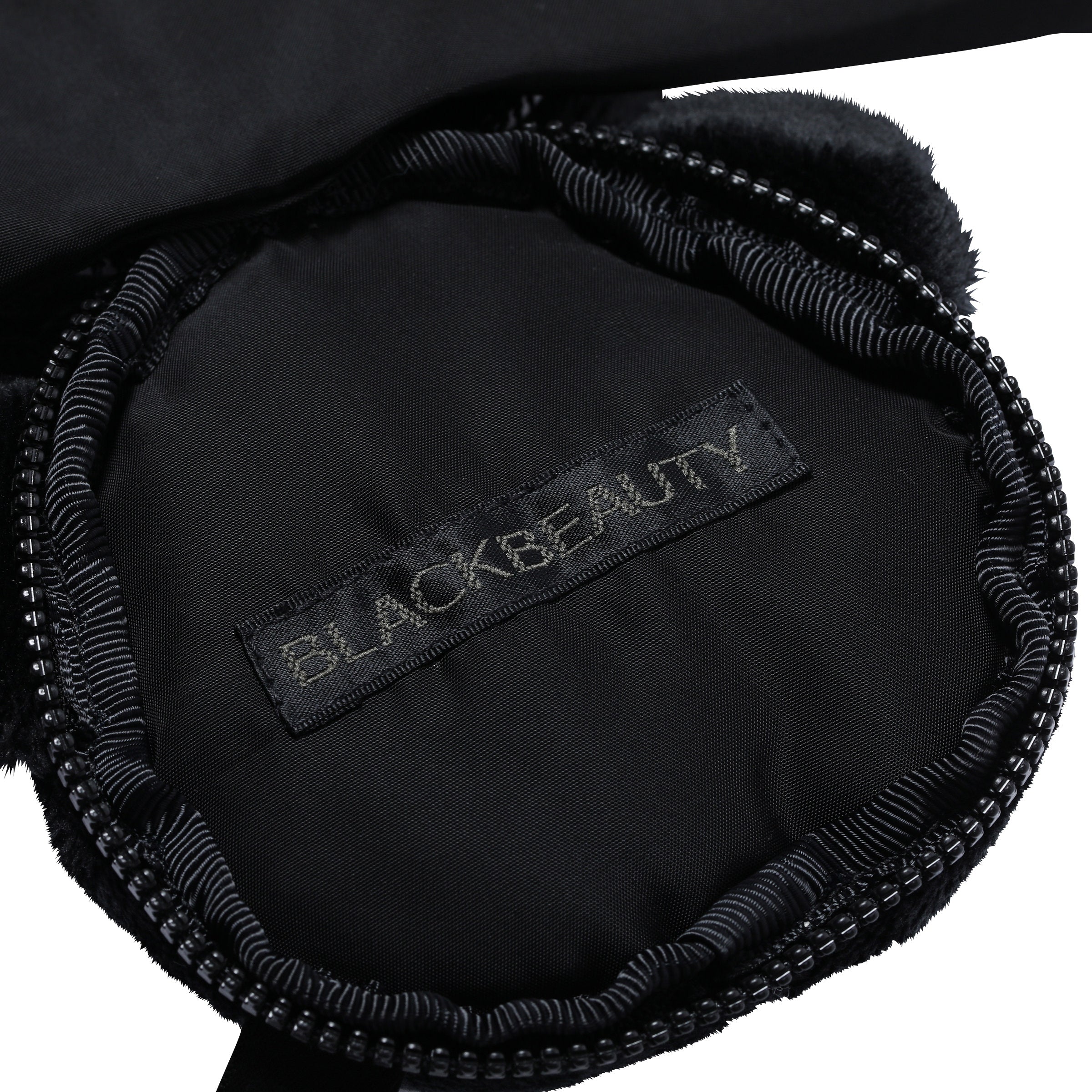 BLACK BEAUTY PACKABLE BAG – RAMIDUS ONLINE