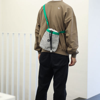 SHOULDER POUCH (M)