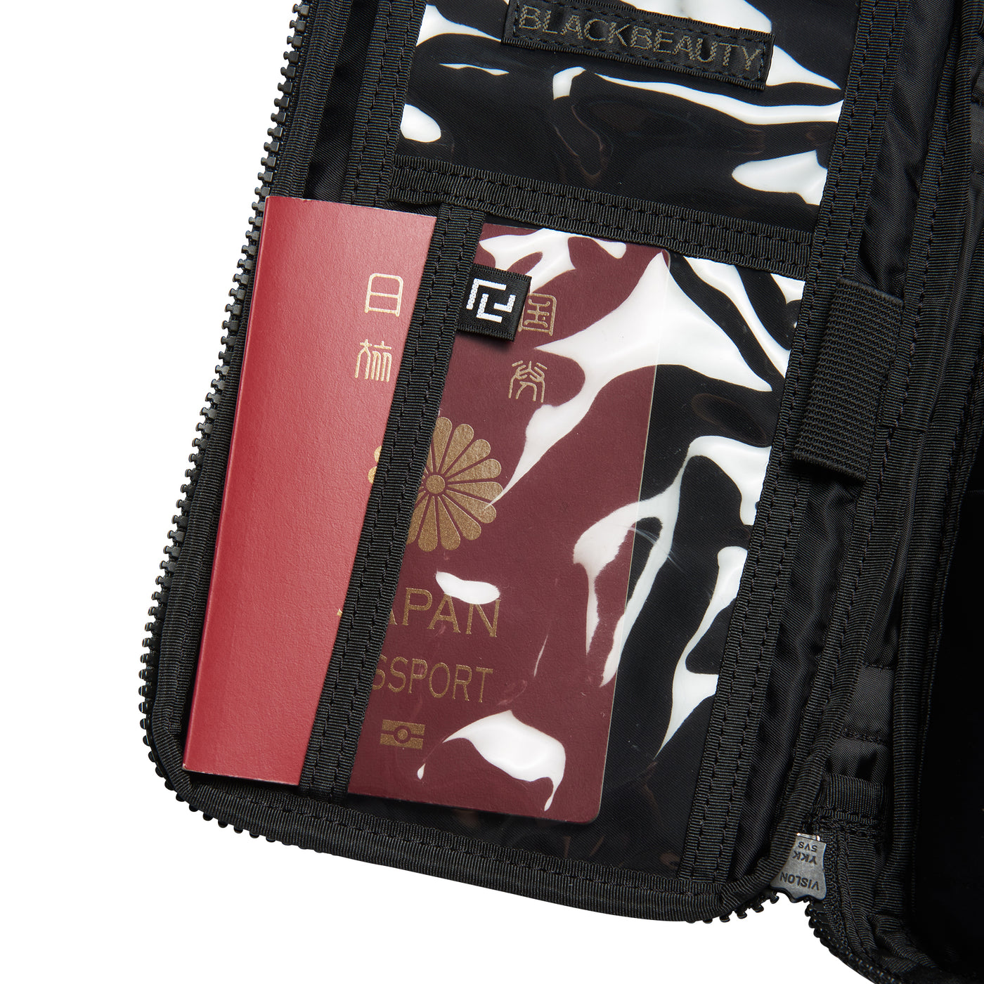 TRAVEL ORGANIZER