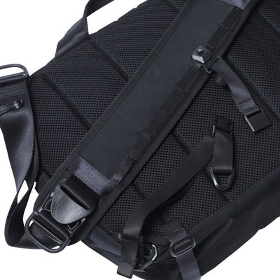 MESSENGER BAG (M)