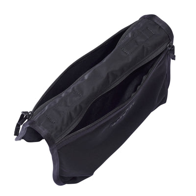TRAVEL POUCH -4