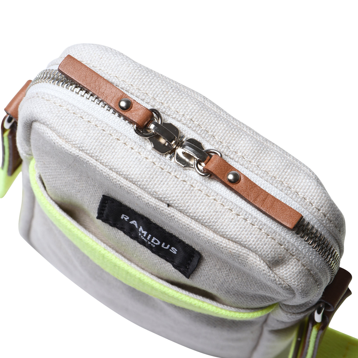 SHOULDER POUCH