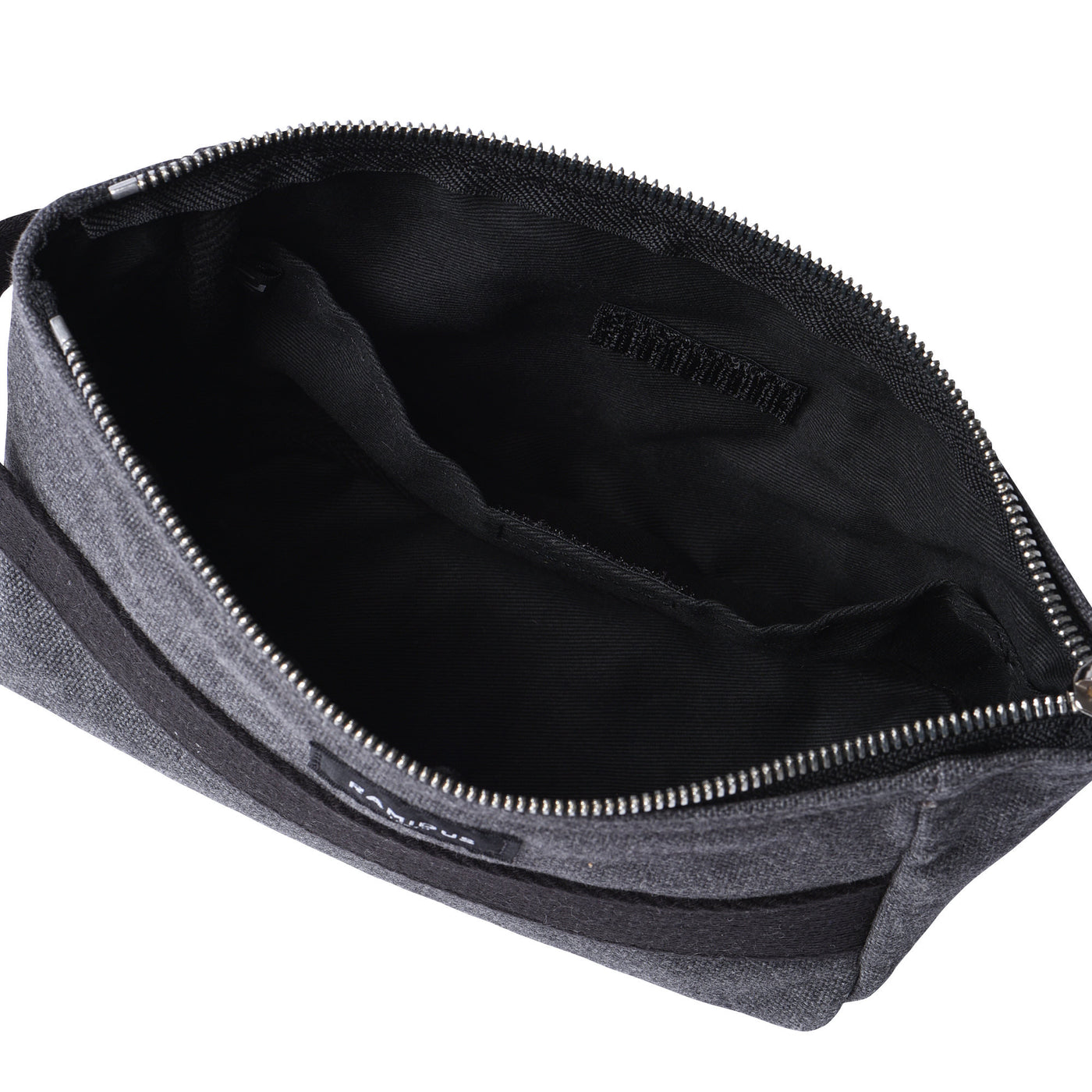 GROOMING POUCH