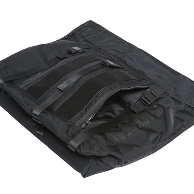 MESSENGER BAG