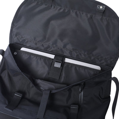 MESSENGER BAG